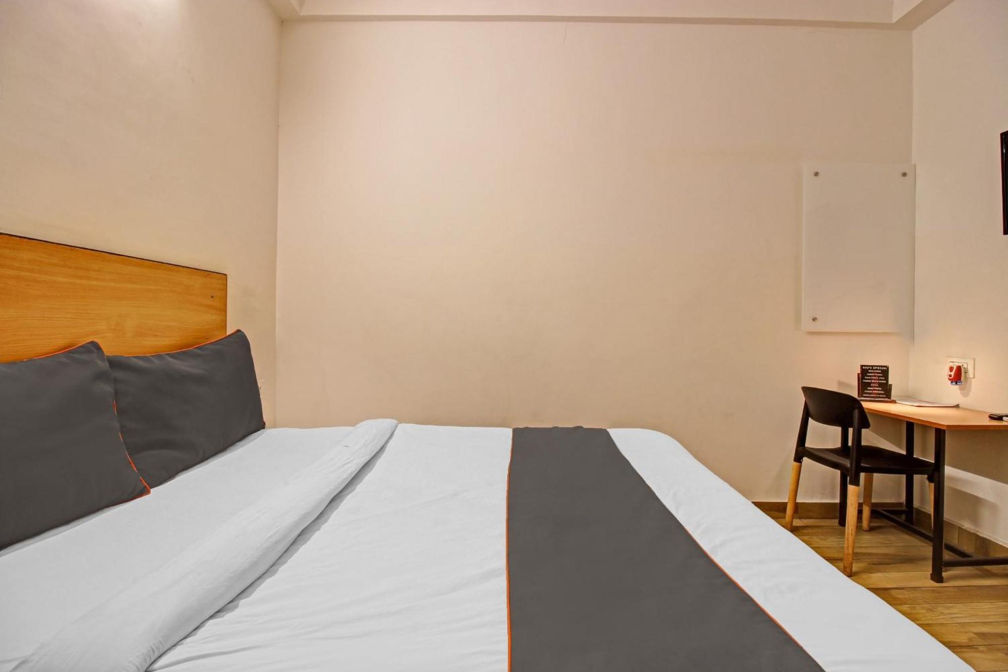 Super Townhouse Kachnar House Vikas Nagar Hotel Hasanganj Exterior foto