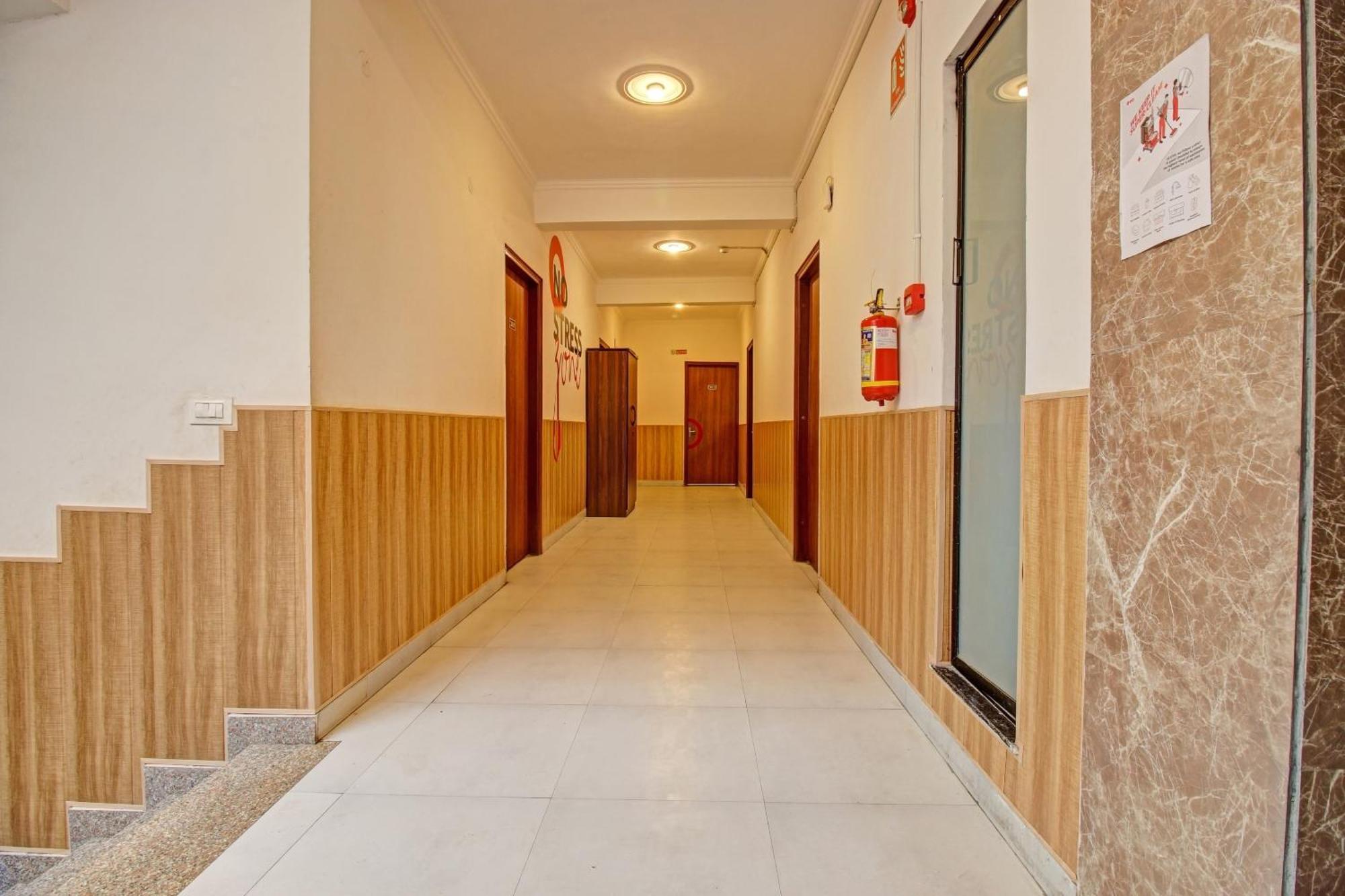 Super Townhouse Kachnar House Vikas Nagar Hotel Hasanganj Exterior foto