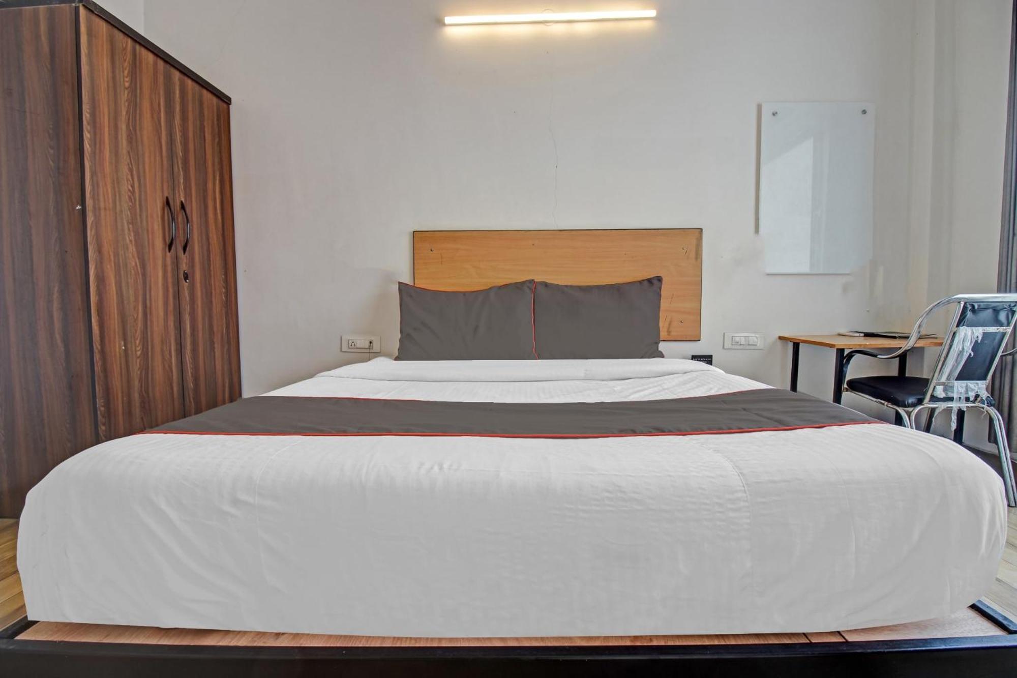 Super Townhouse Kachnar House Vikas Nagar Hotel Hasanganj Exterior foto