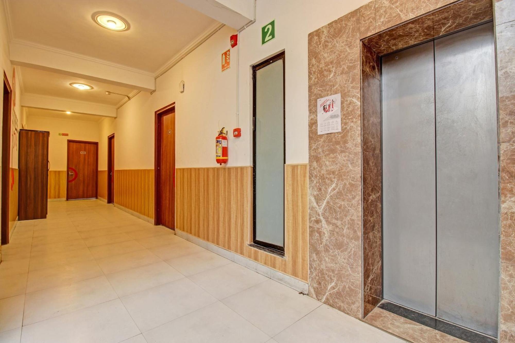 Super Townhouse Kachnar House Vikas Nagar Hotel Hasanganj Exterior foto